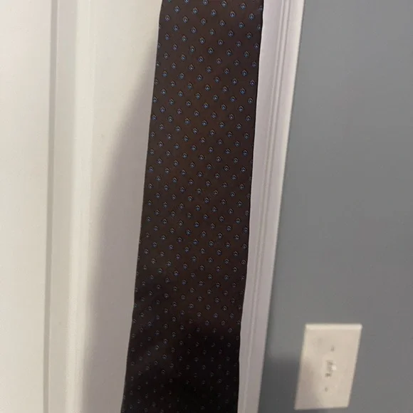 Christian Dior Tie Brown with bluish spot designs Sz Os - Picture 8 of 16